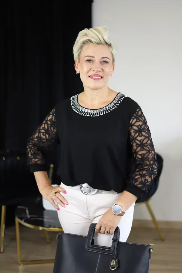Bluzka damska koronkowy rękaw- czarna