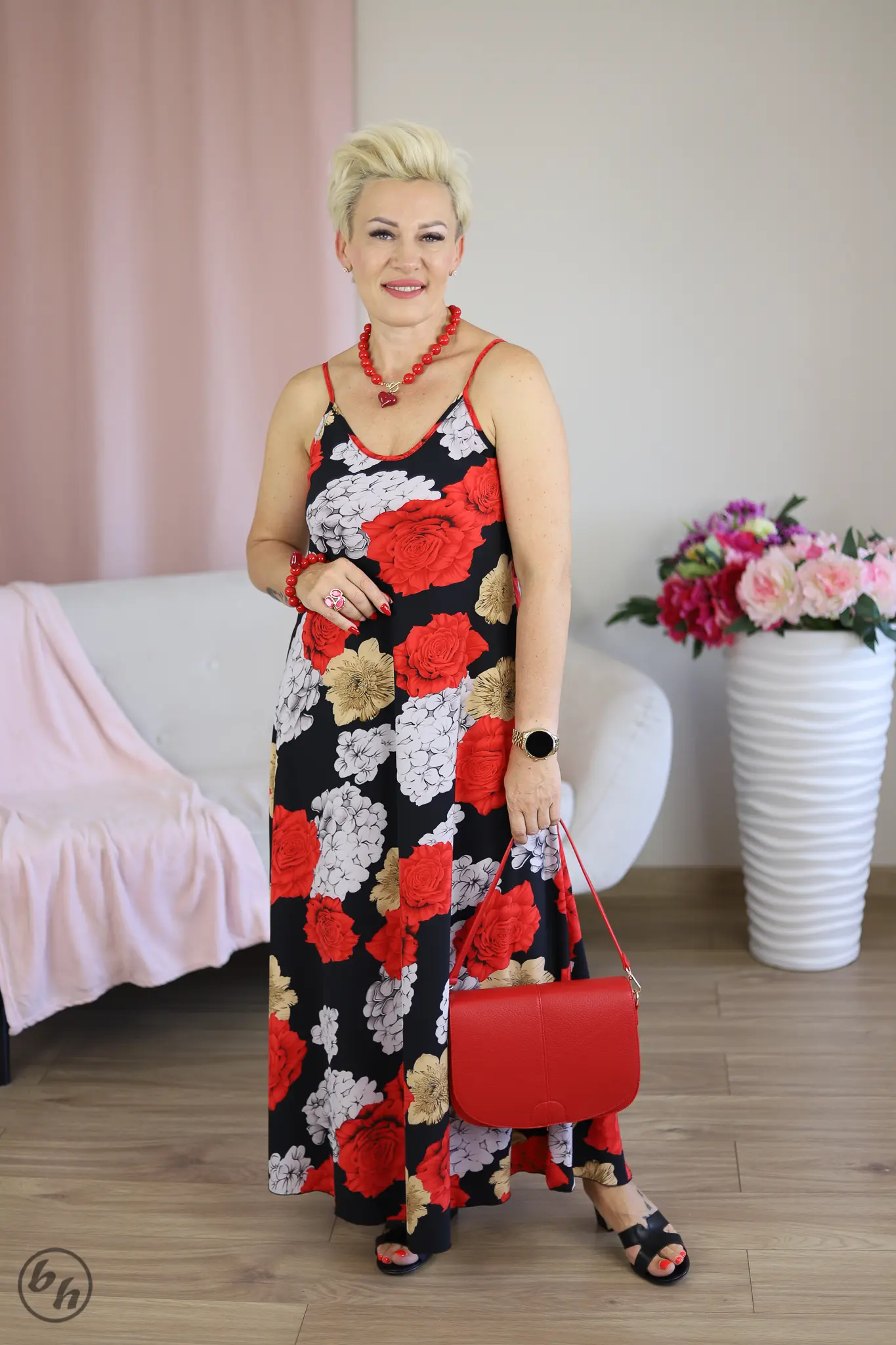 sukienka letnia czerwone roze